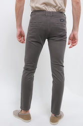 Cardinal Celana Panjang Chinos Skinny Pria C0060BK03G